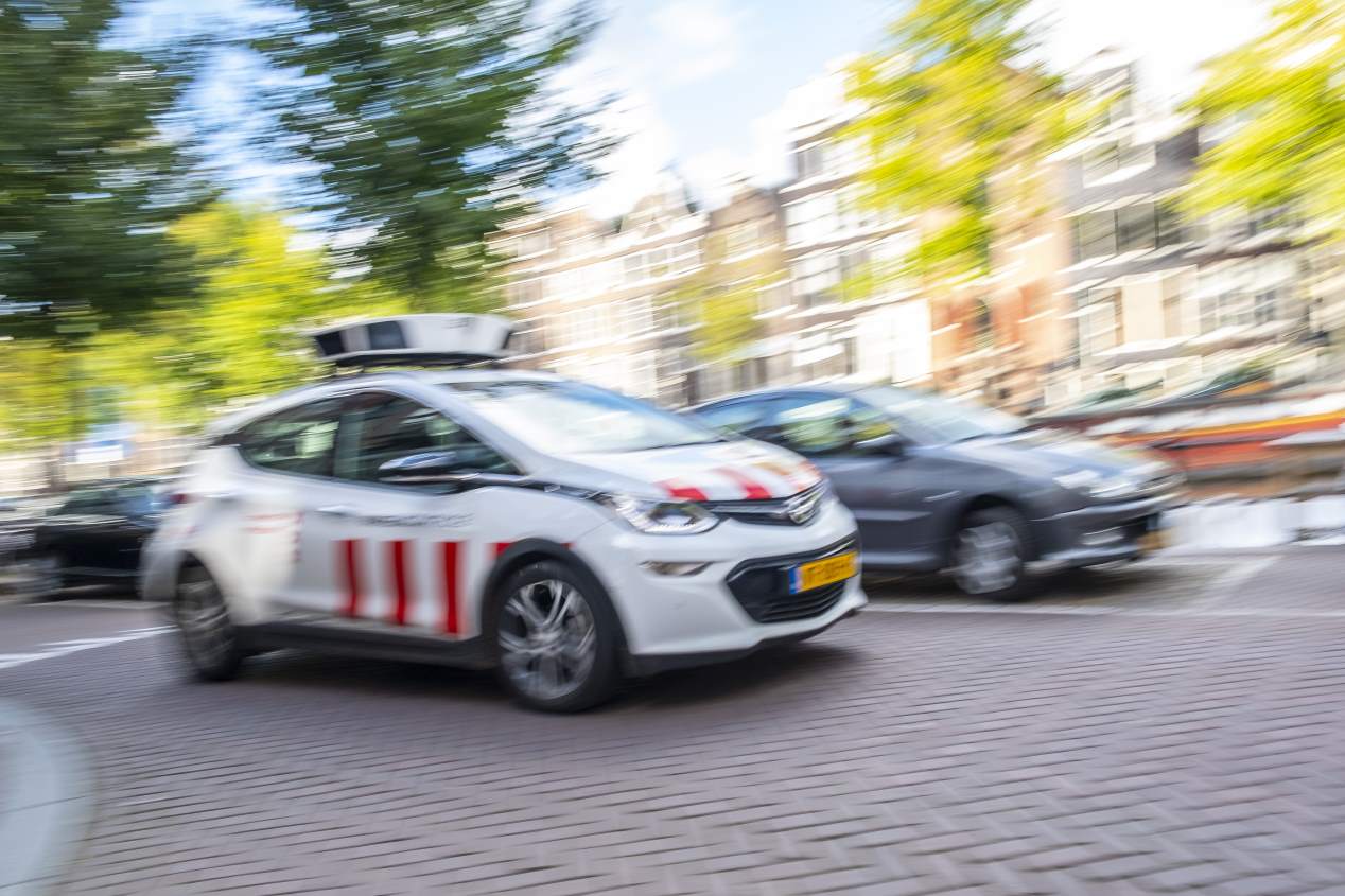 Los coches tendrán que hacer ruido: en 2021 será obligatorio un avisador acústico