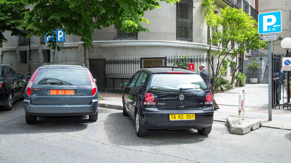 Trucos para aparcar el coche de forma fácil y sencilla