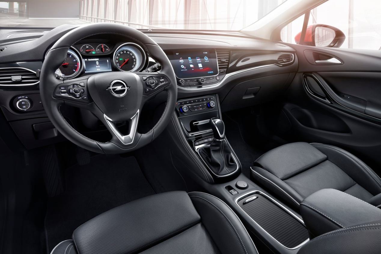 Opel Astra 2019: nuevos datos y fotos del compacto que llega en otoño