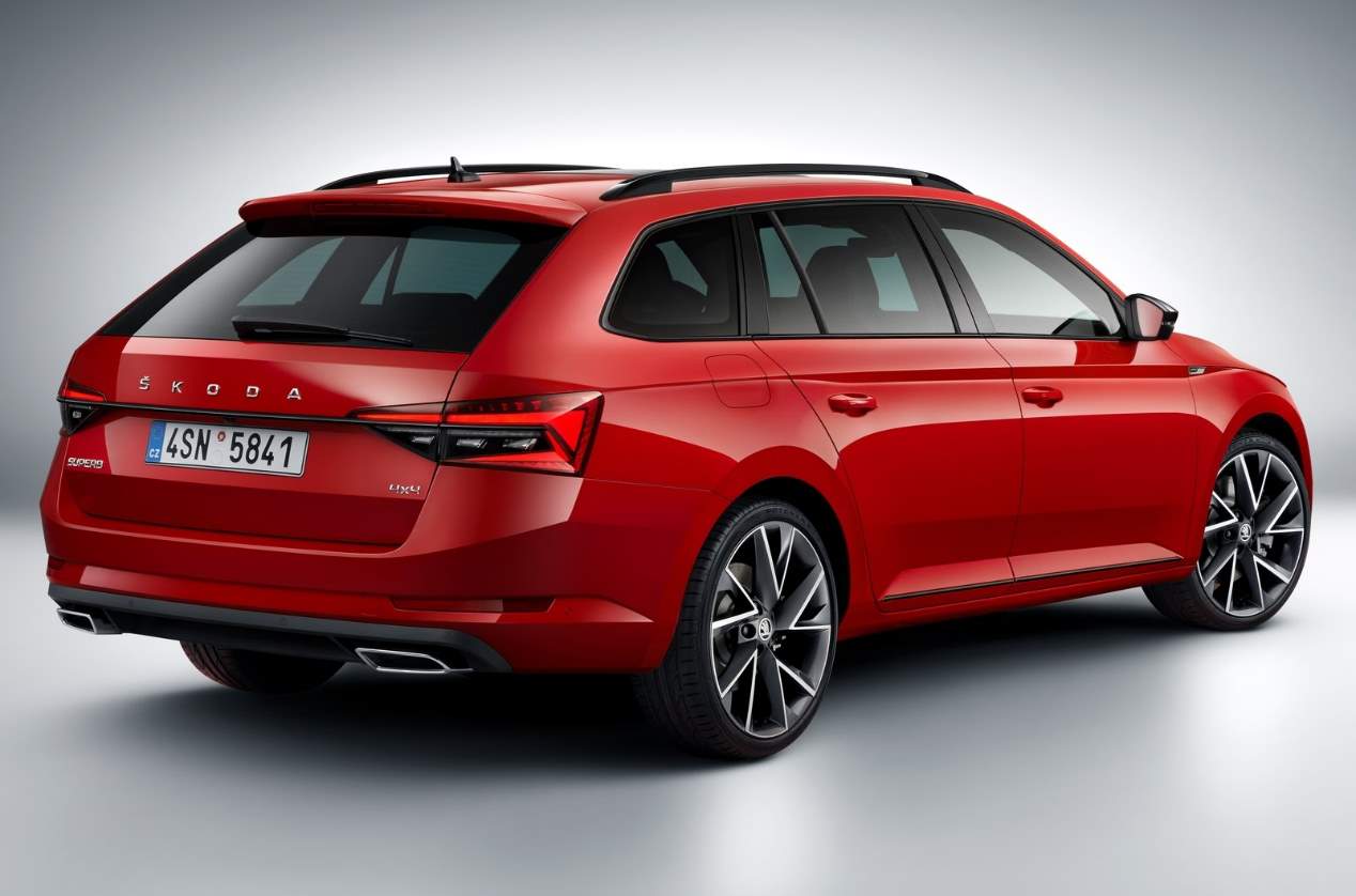 Oficial: Skoda Superb 2020, una berlina más moderna y tecnológica