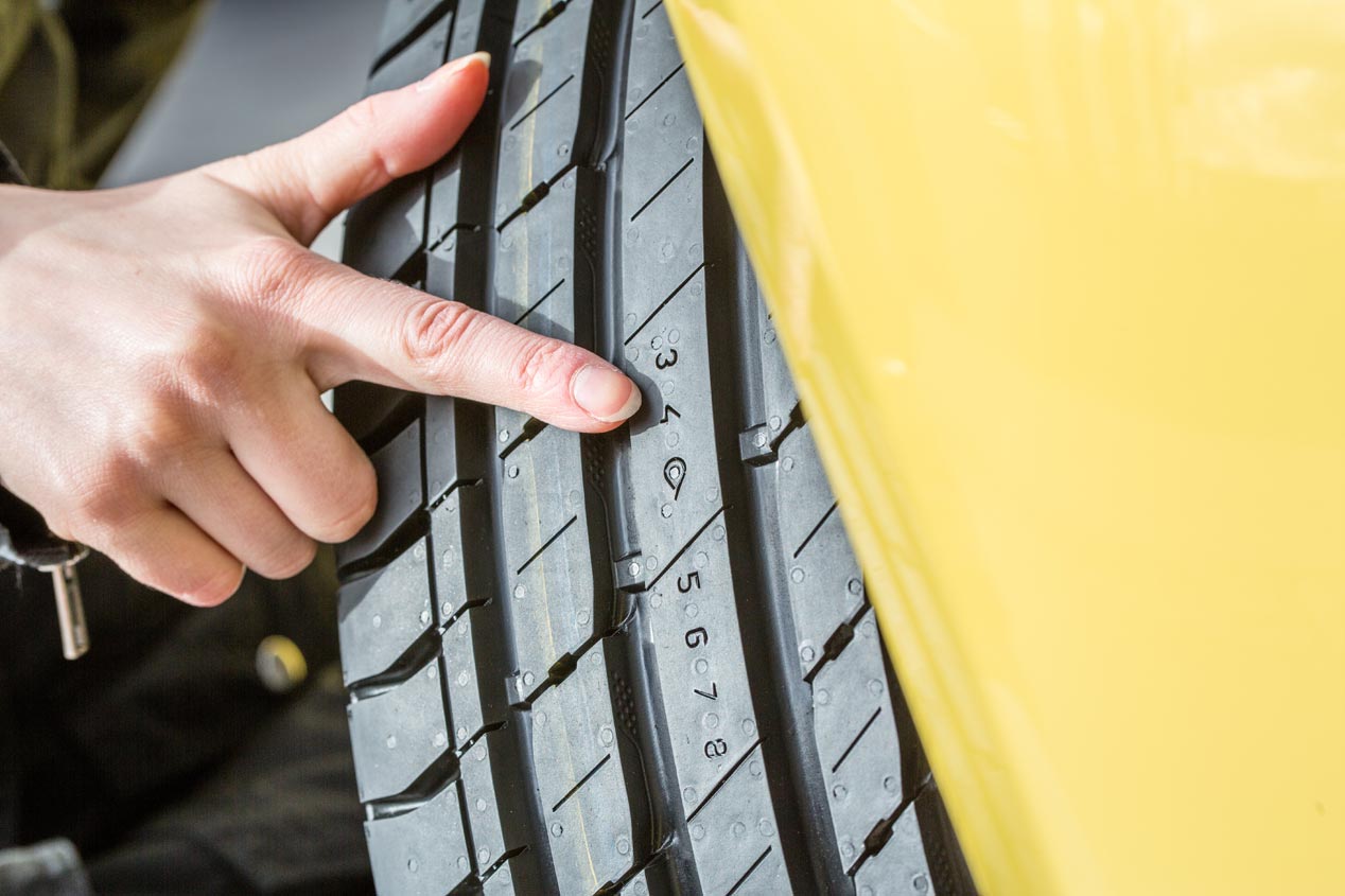 Por qué (y cómo) tienes que comprobar la presión de neumáticos de tu coche ahora más que nunca