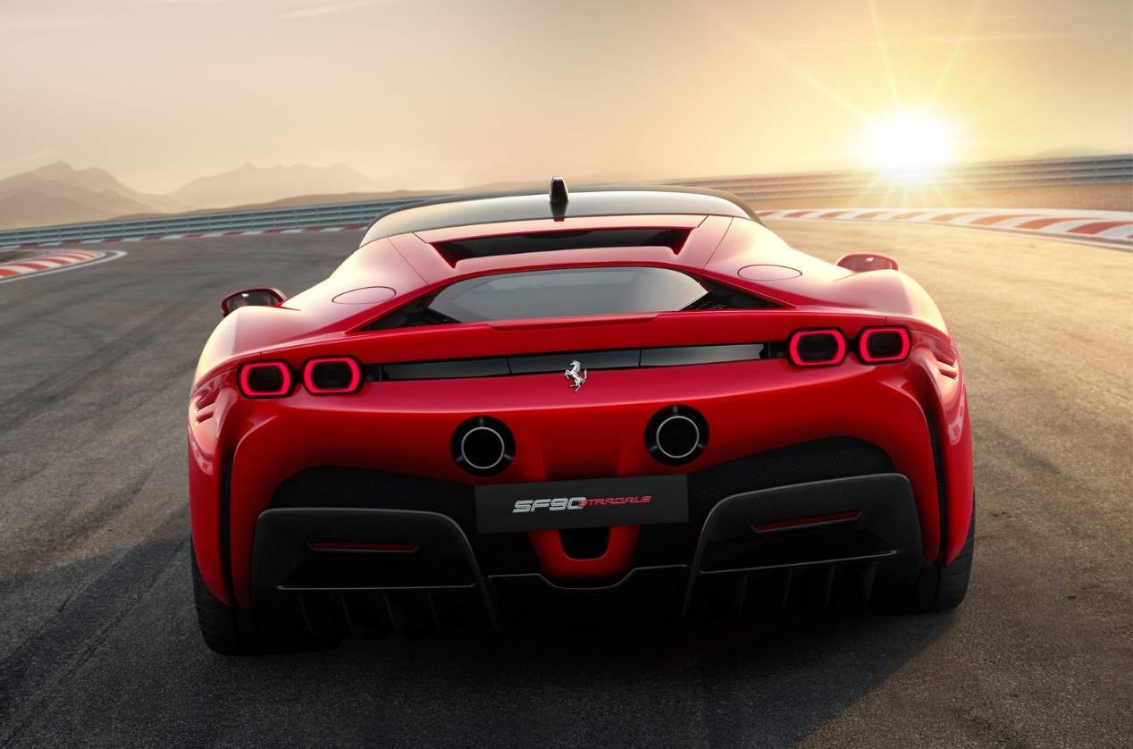 Ferrari SF90 Stradale: datos, fotos y vídeo del nuevo superdeportivo con etiqueta ECO