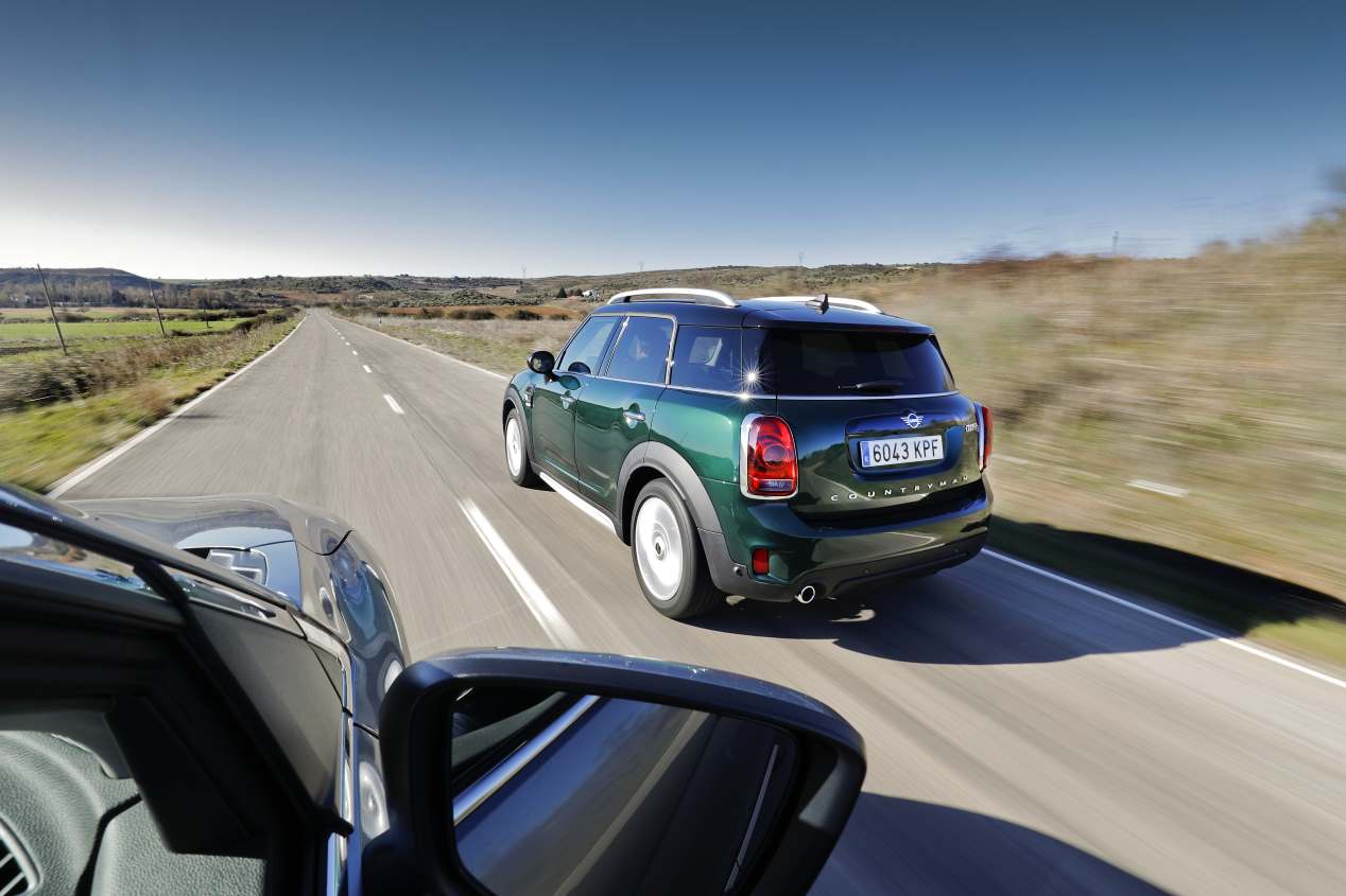 Comparativa: Mini Countryman vs Mitsubishi Eclipse Cross, ¿qué SUV diésel es mejor?