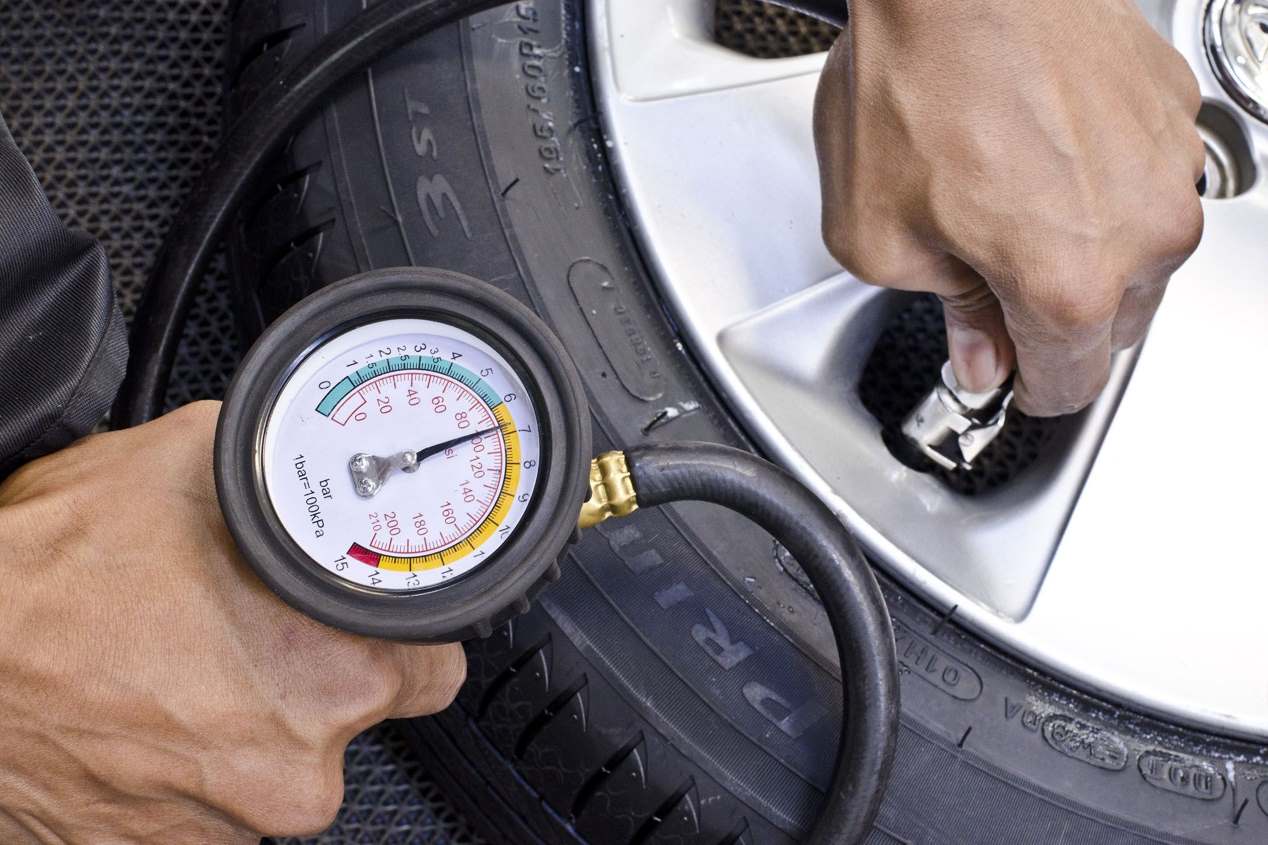 Cómo disminuir el consumo y las emisiones de CO2 de tu coche en solo 5 minutos 