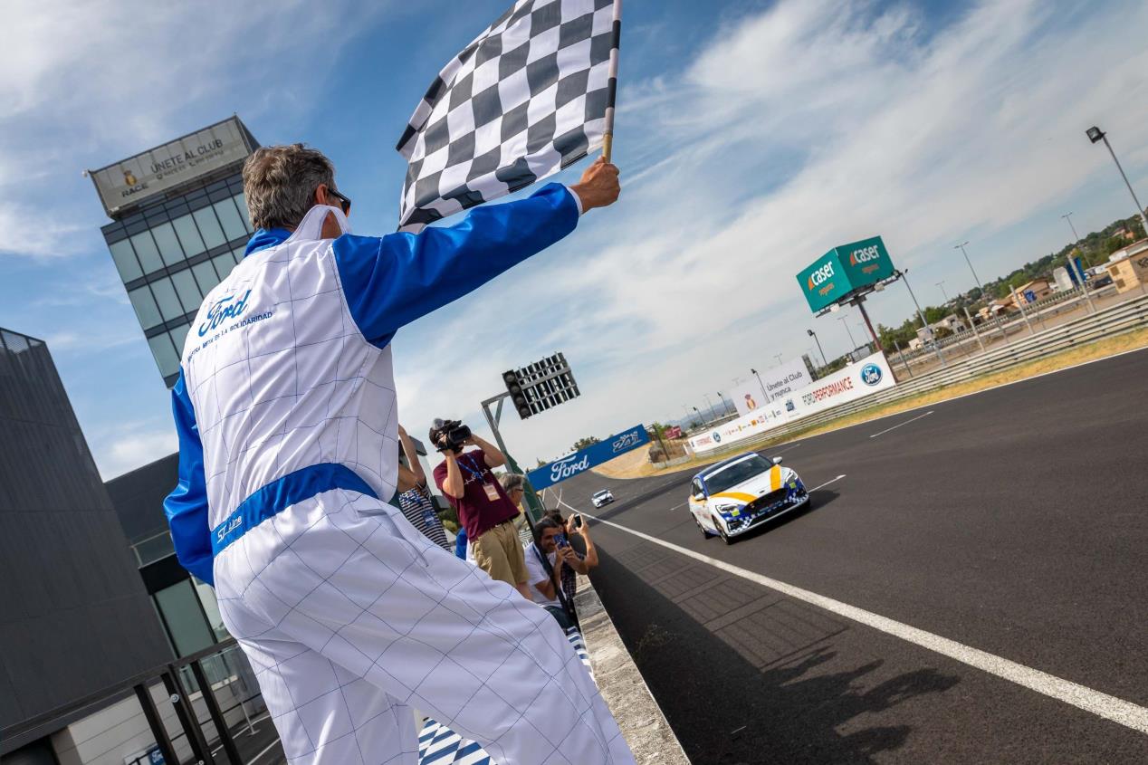 ¡Autopista.es gana las 24 Horas de Ford