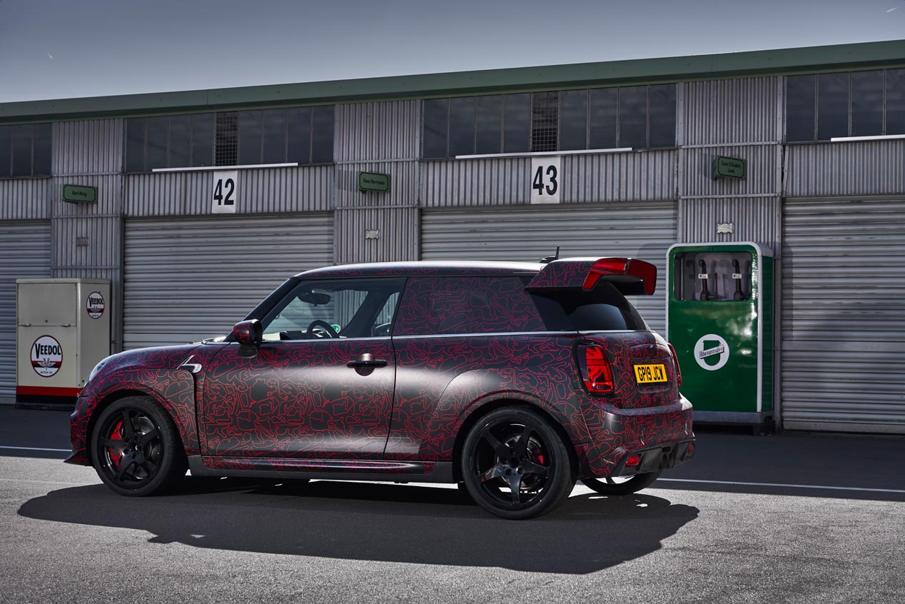 Mini John Cooper Works GP 2020: fotos y vídeo del nuevo pequeño deportivo