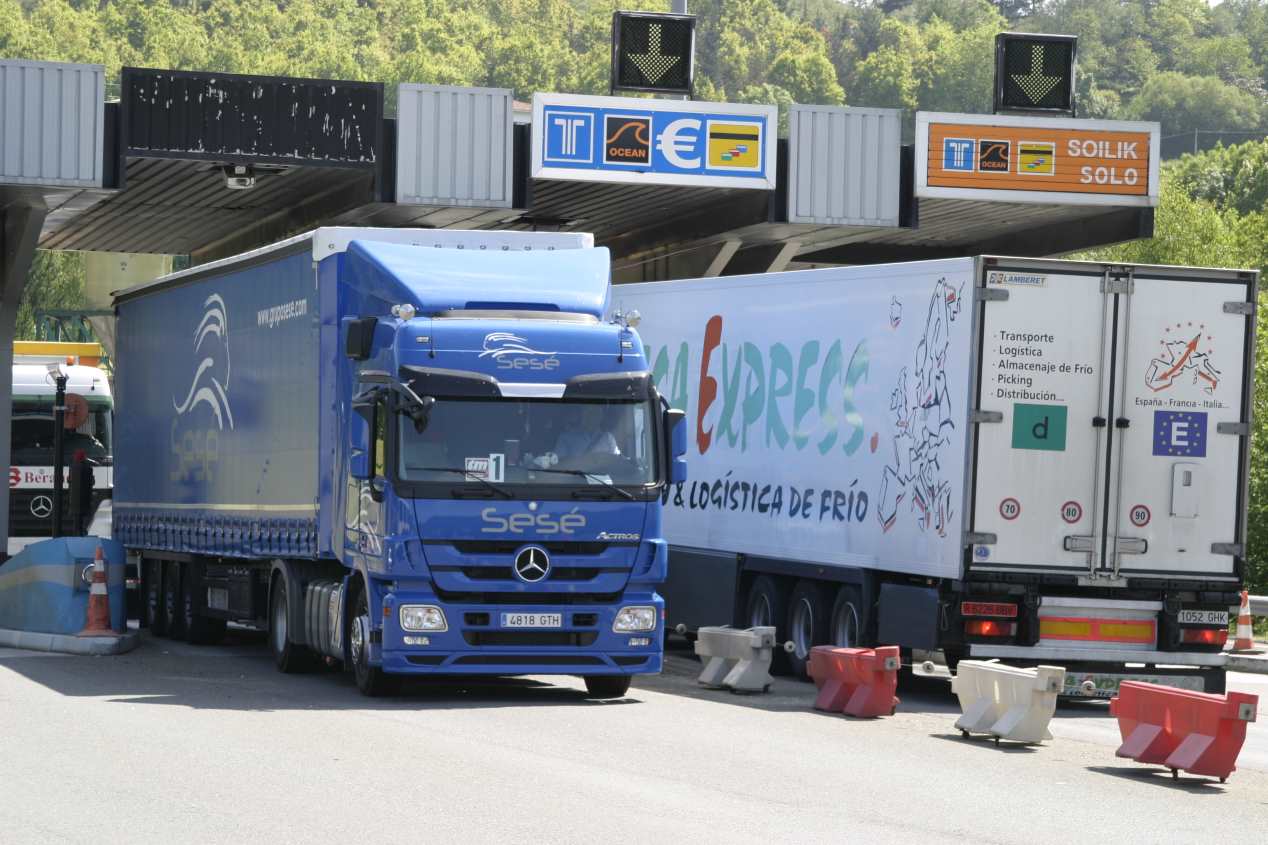 Los camioneros, ¿obligados a tener ya bachillerato para poder conducir y trabajar?