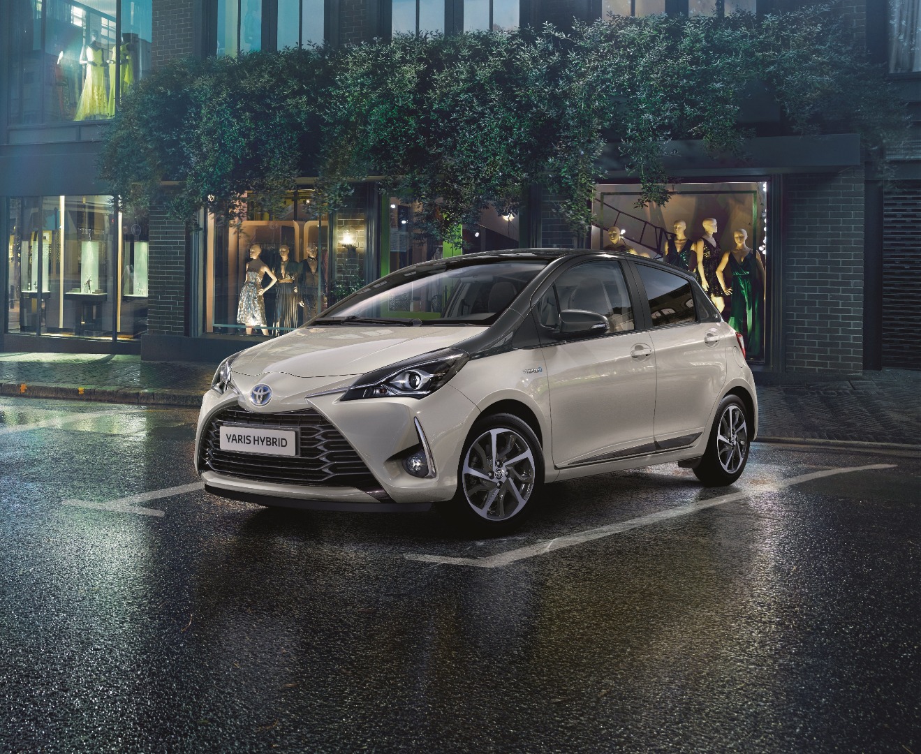 5 razones para comprar un coche híbrido… y todas las ventajas de su etiqueta ECO