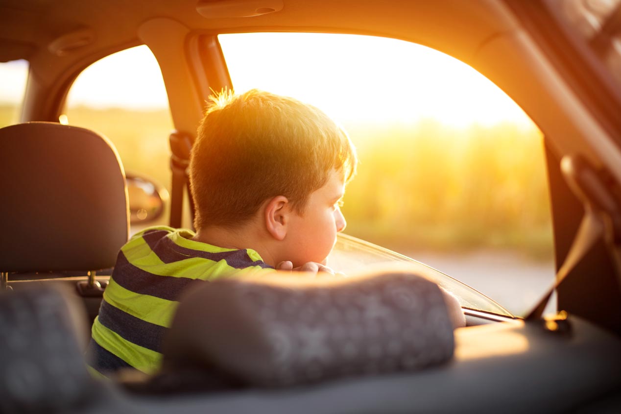 Cómo afecta la temperatura interior de un coche al sol: consejos para rebajarla