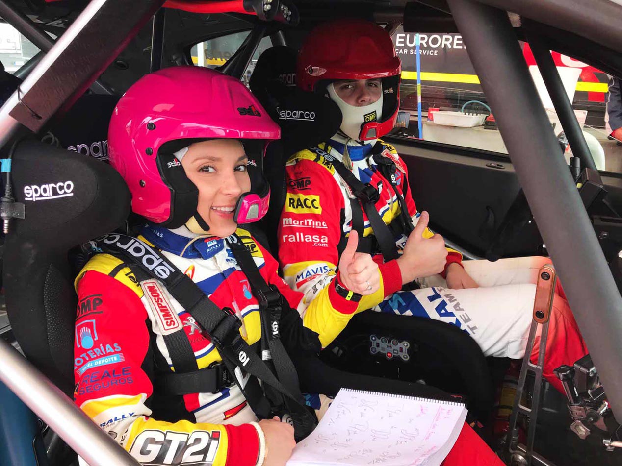 Mujer y motor: rompiendo barreras en el automovilismo mundial