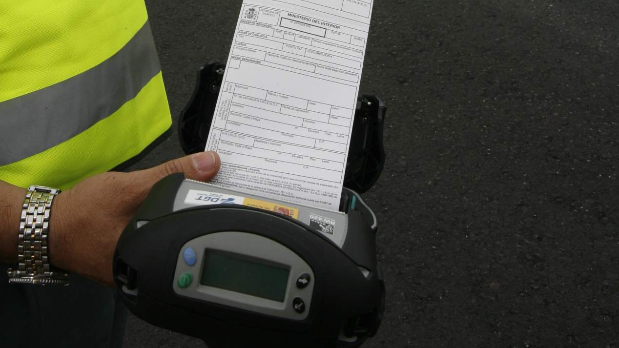 Multas de tráfico ilegales: cuando el automovilista tiene la razón