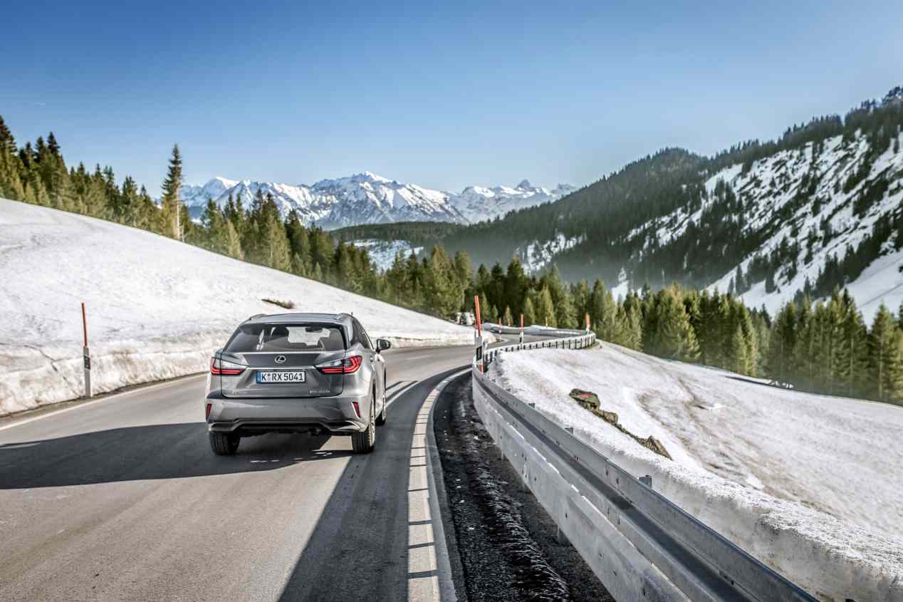 Lexus RX 450h: prueba de larga duración de 100.000 km al SUV híbrido