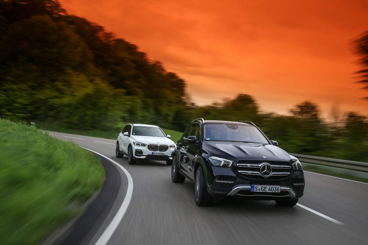 BMW X5 xDrive 30d vs Mercedes GLE 300d 4Matic: qué SUV premium diésel es mejor