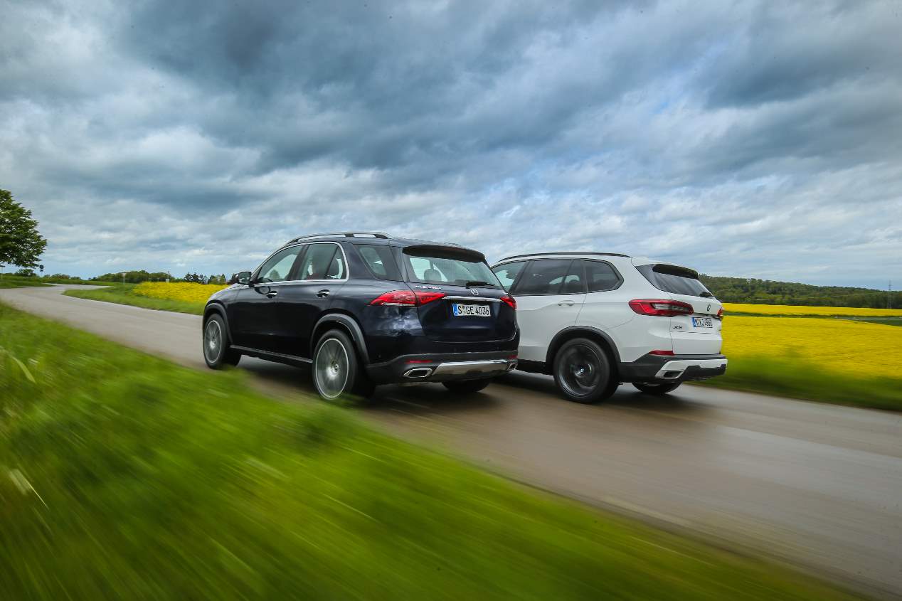 BMW X5 xDrive 30d vs Mercedes GLE 300d 4Matic: qué SUV premium diésel es mejor