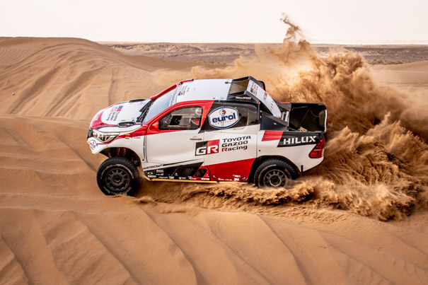 Oficial: Fernando Alonso correrá el Dakar 2020 con Toyota