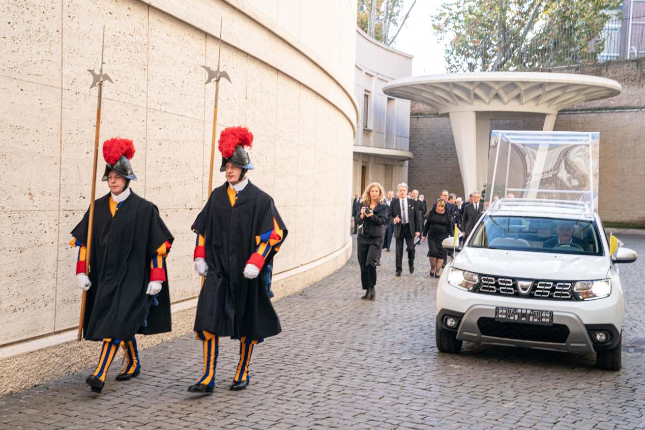 Dacia Duster 4x4: el nuevo coche del Papa Francisco es este SUV 