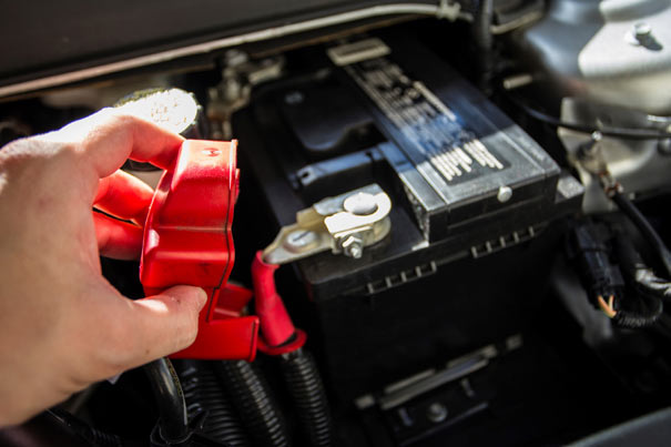 Como Saber Si Una Batería De Coche Está Estropeada