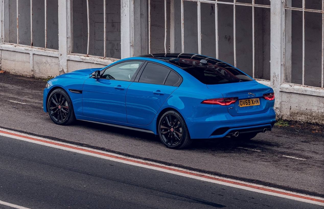 Jaguar XE Reims Edition: la berlina se pone su traje de gala en una edición especial