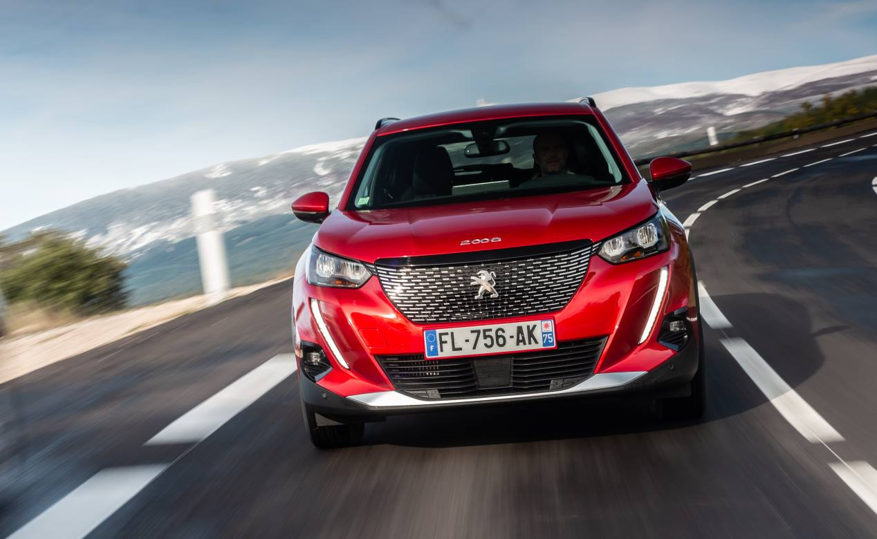 Peugeot 2008, Renault Captur, Ford Puma y Mazda MX-30: los nuevos SUV pequeños de 2020