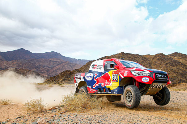 Dakar 2020: Peterhansel gana, pero Carlos Sainz sigue siendo líder