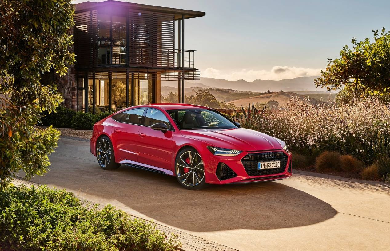 Todos los coches deportivos de 2020 mes a mes: Taycan, Mégane R.S., M2…