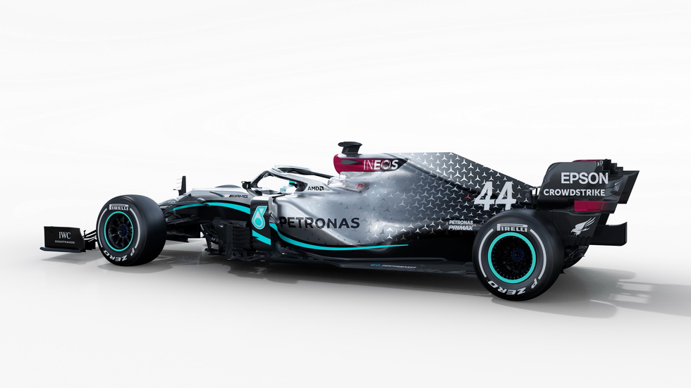 Mercedes asusta
