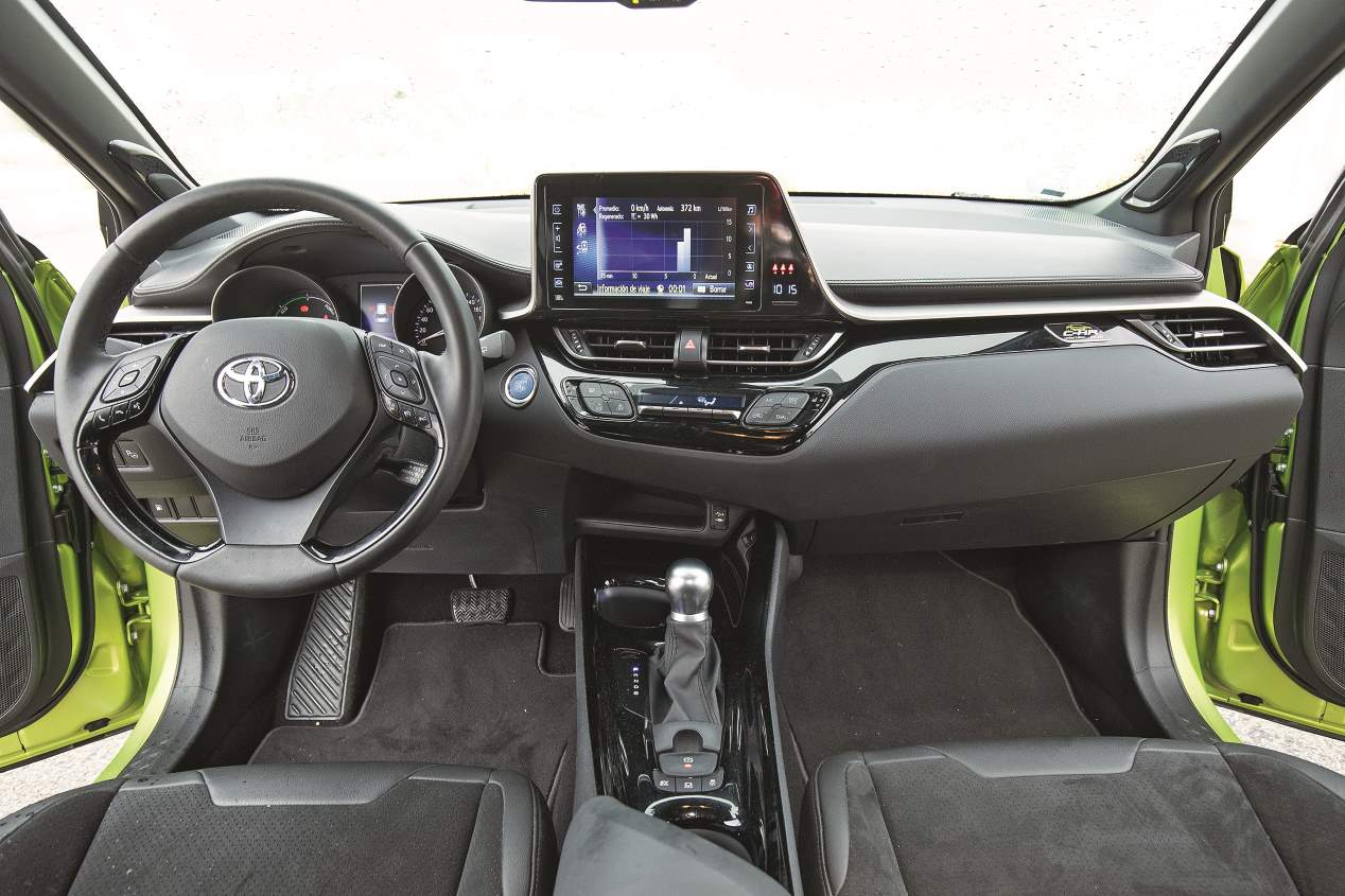Mazda CX-30, Kia XCeed y Toyota C-HR: ¿cuál es mejor SUV? ¿Híbrido, micro-híbrido o gasolina?