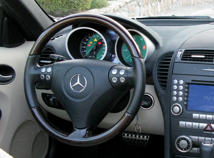 Volante "mágico" en el Mercedes W11
