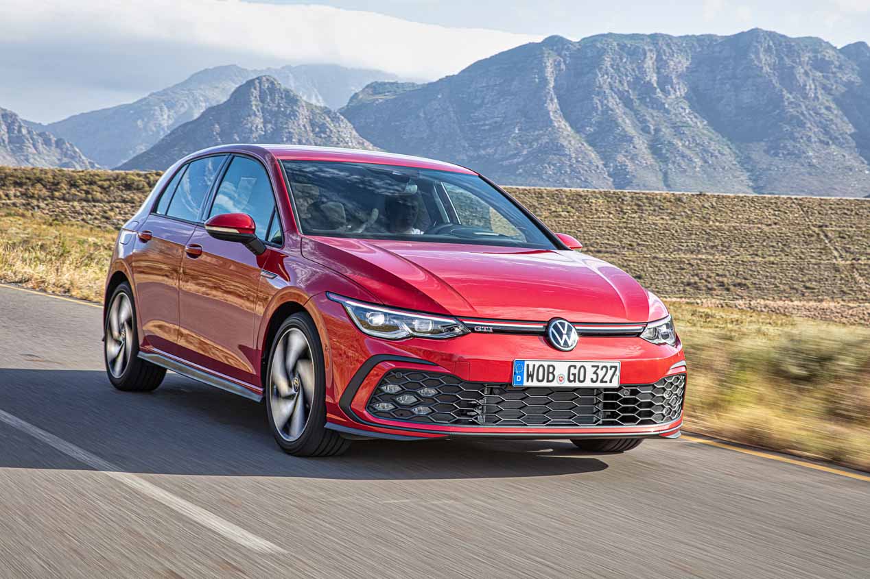 Cupra León vs VW Golf 8 GTi, ¿Qué deportivo es mejor?