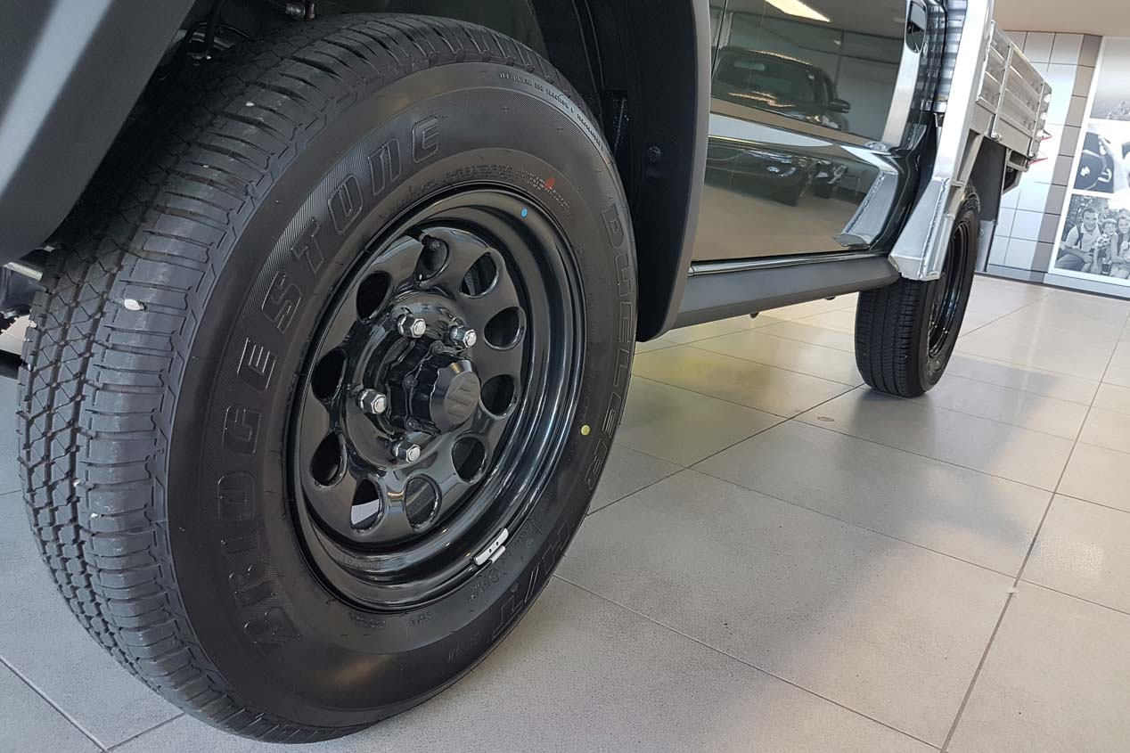 Suzuki Jimny Lite Weight, el TT que se transforma en un pick-up 