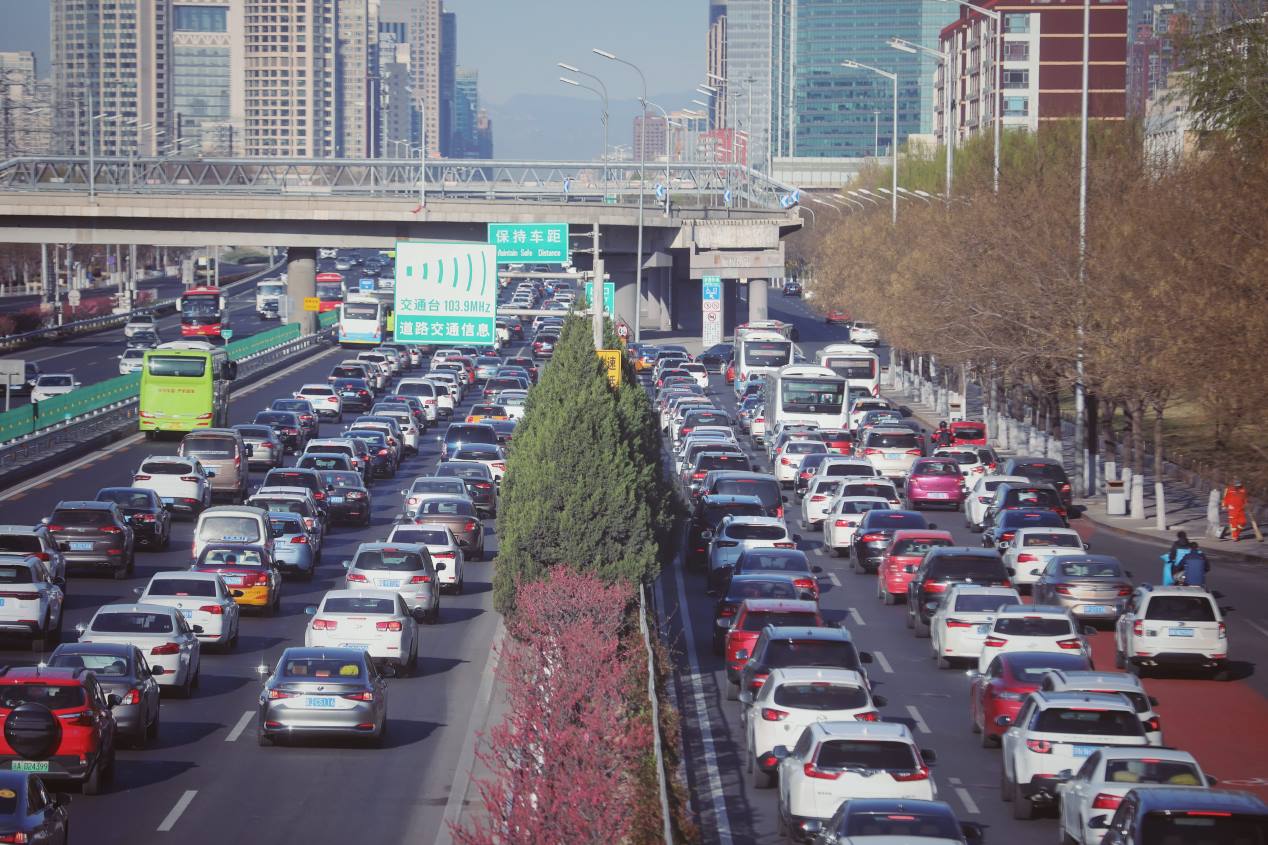 Imágenes para la esperanza en pleno coronavirus: así lucen las fábricas, las calles y las carreteras en China