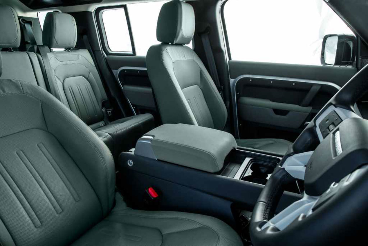 Land Rover Defender 110. Vuelve el mejor todo terreno del mundo, te contamos sus detalles.