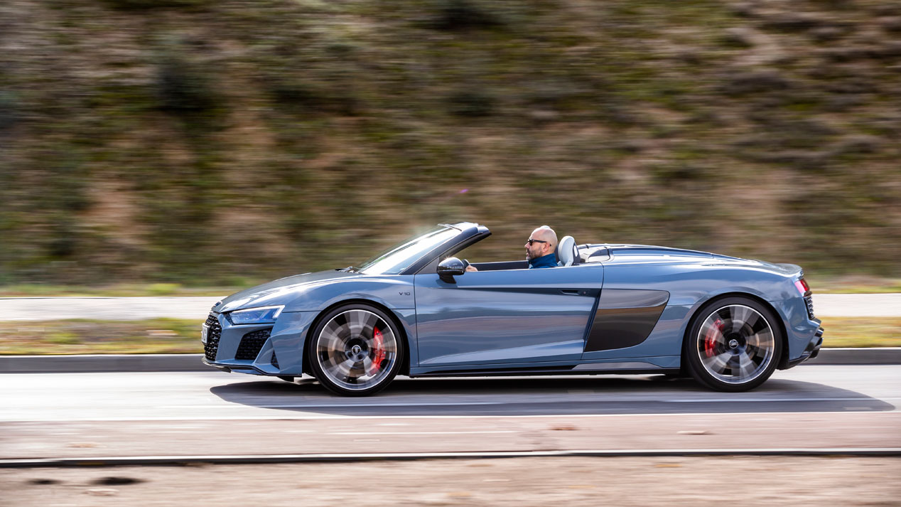 AUDI R8 V10 SPYDER: atmosférico, deportivo y descapotable… lo tiene todo.
