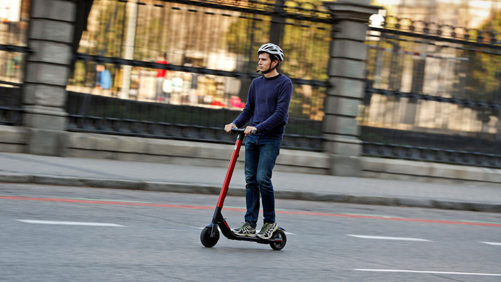 Uso del patinete eléctrico y de la bicicleta durante el estado de alarma: ¿está permitido?