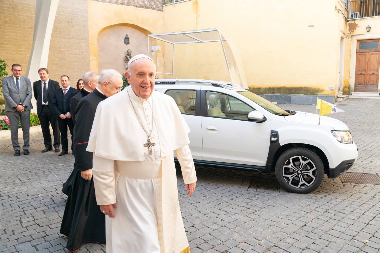 Del Logan al Sandero, Duster y nuevo Spring: la historia de Dacia, en coches y fotos