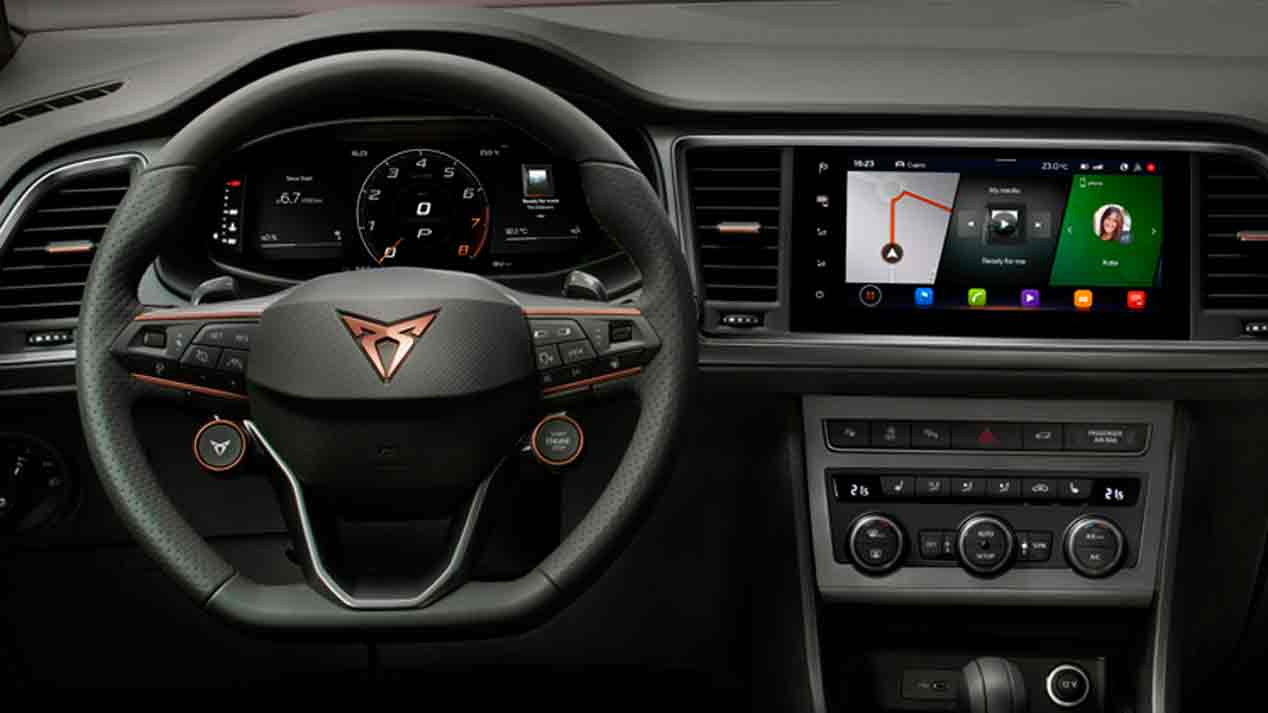 Cupra Ateca 2020: el SUV deportivo se actualiza en forma manteniendo el fondo