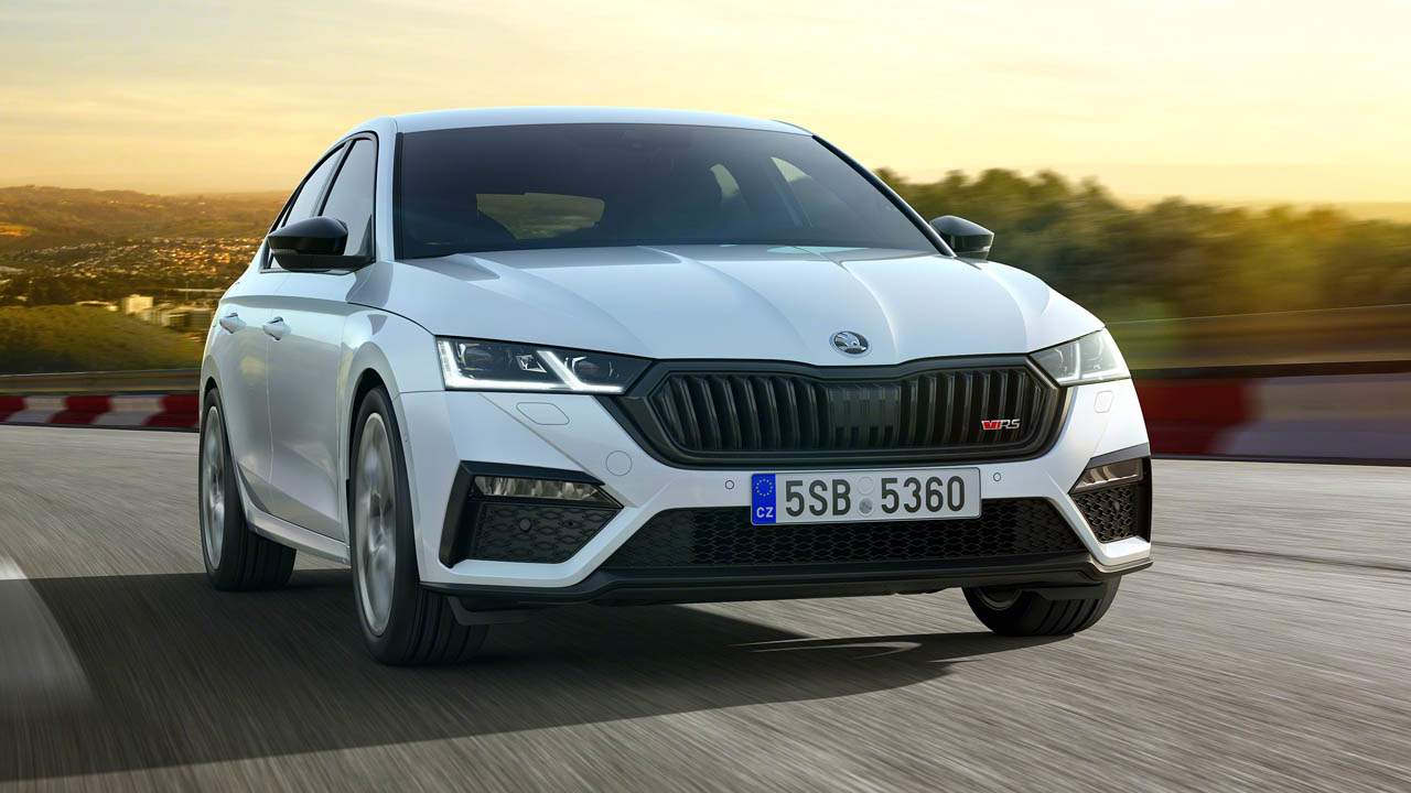 Skoda Octavia Scout y RS 2020: la popular berlina estrena nuevas versiones