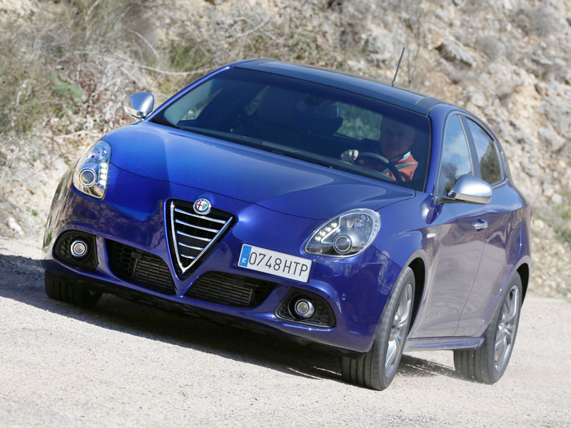 Comparativa: Alfa Romeo Giulietta 2.0 JTDM vs Volkswagen Golf 2.0 TDI