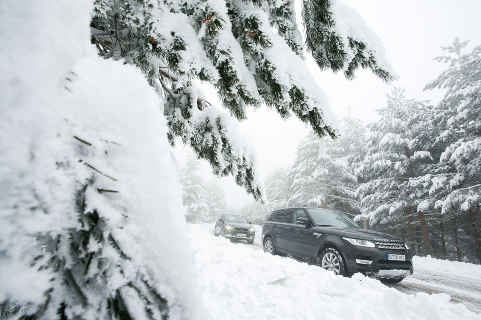 BMW X5 vs Range Rover Sport