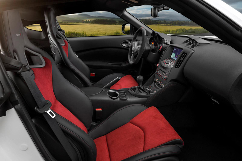 Nissan 370Z Nismo 2015