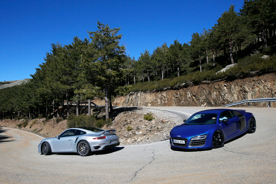 Comparativa: Audi R8 V10 Plus vs Porsche 911 Turbo S