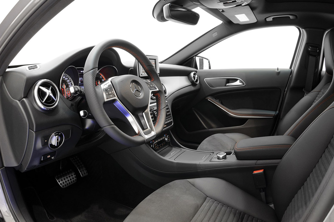 Interior Mercedes GLA 45 AMG