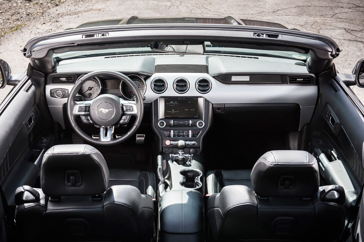 Ford Mustang Convertible 2015