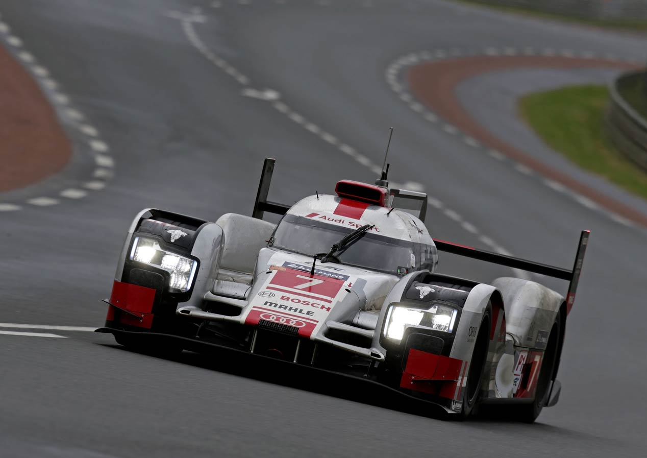 Audi R18 e-tron quattro 2015