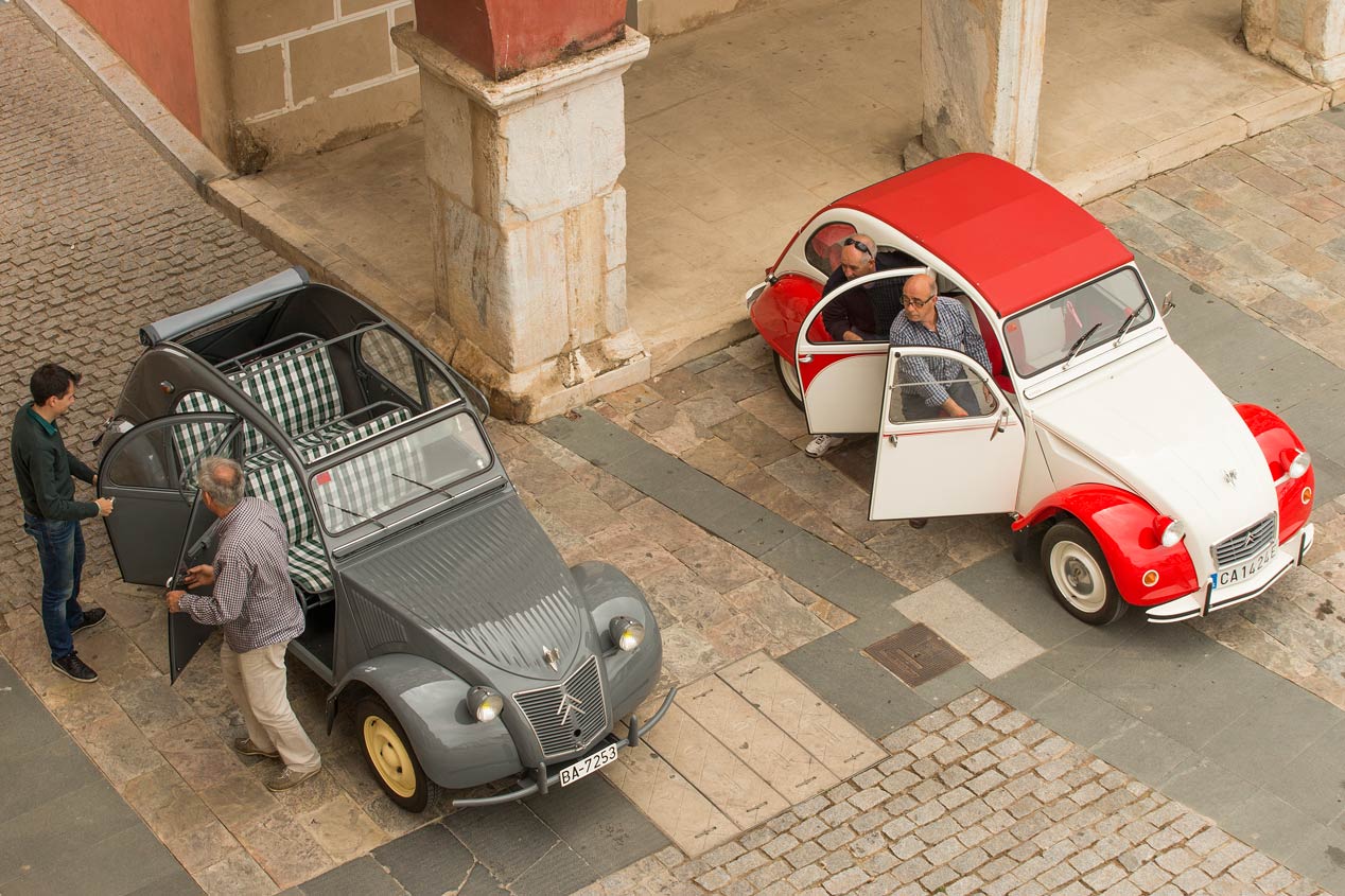 Citroën 2CV y C4 Cactus