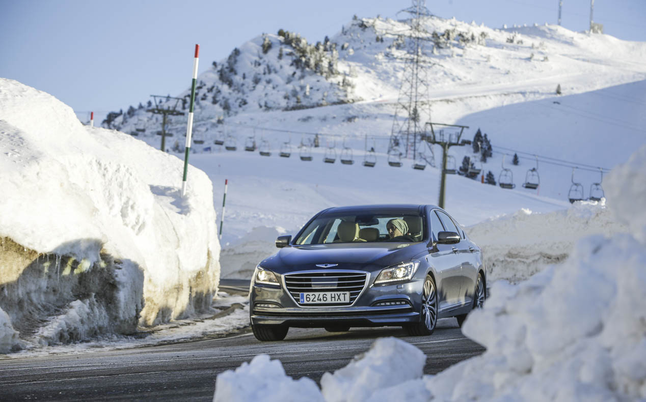 Prueba: Hyundai Genesis Sedán 3.8 GDI V6, 'Lord Confort'