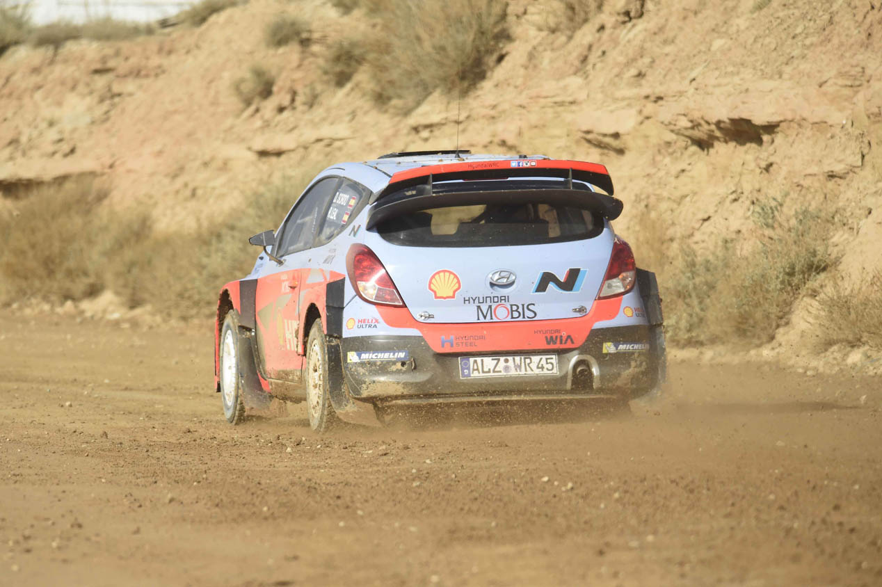 Dani Sordo con el Hyundai i20 WRC