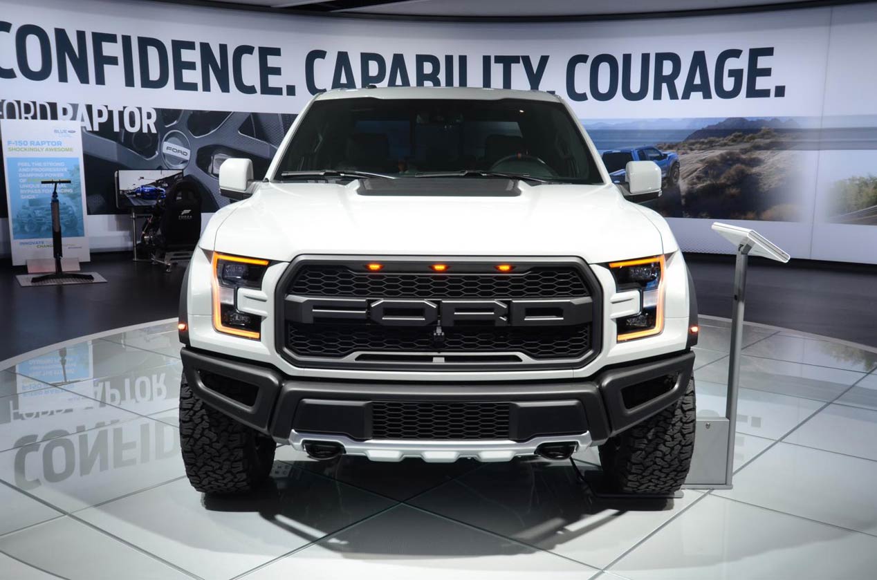 Ford F-150 SVT Raptor SuperCrew