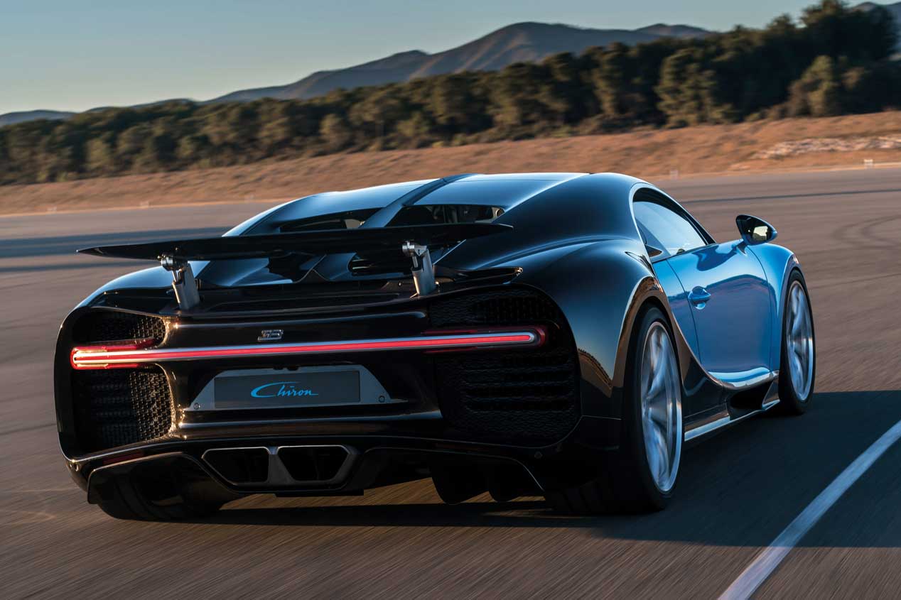 Bugatti Chiron trasera