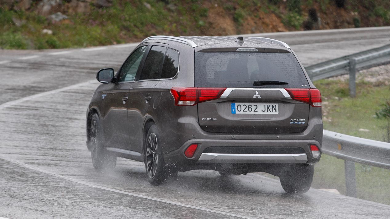 Mitsubishi Outlander PHEV prueba